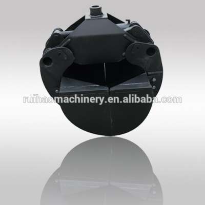 excavator attachment bucket with wear resistance